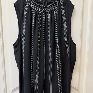 White House Black Market WHBM Black and White Patterned Blouse